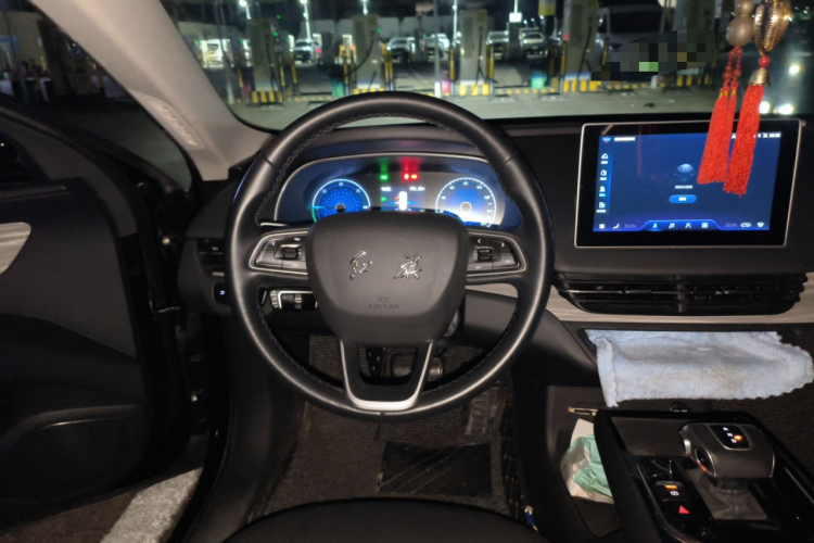 HongQi E-QM5 2023 #12 HongQi E-QM5 2023 car image #12