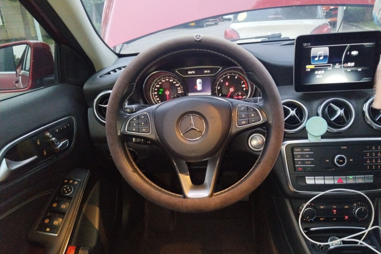 Mercedes-Benz GLA Class (Imported) 2018 car image #12