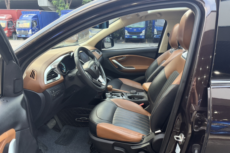 Soueast DX7 2016 #12 Soueast DX7 2016 car image #12