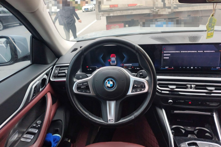 BMW i4 M50 2023 #12 BMW i4 M50 2023 car image #12