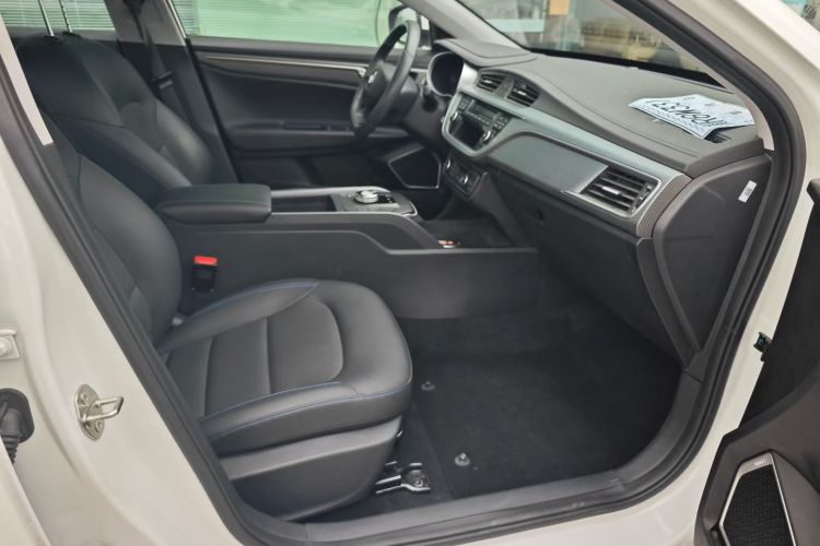 睿蓝汽车 枫叶60s 2023 汽车图片 #12