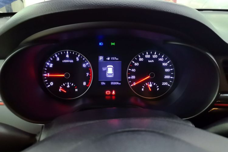 Kia Rio Cross 2018 car image #12