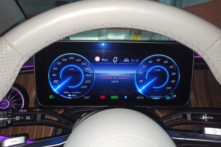 Mercedes-Benz EQE SUV 2023 immagine di auto #12