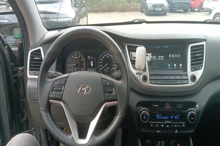 Hyundai Tucson (Imported) 2018 #12 Hyundai Tucson (Imported) 2018 car image #12