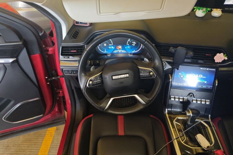 Haval H4 2018 car image #12