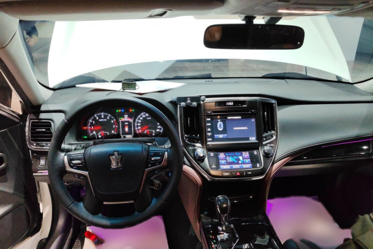 丰田 皇冠 2018 汽车图片 #12