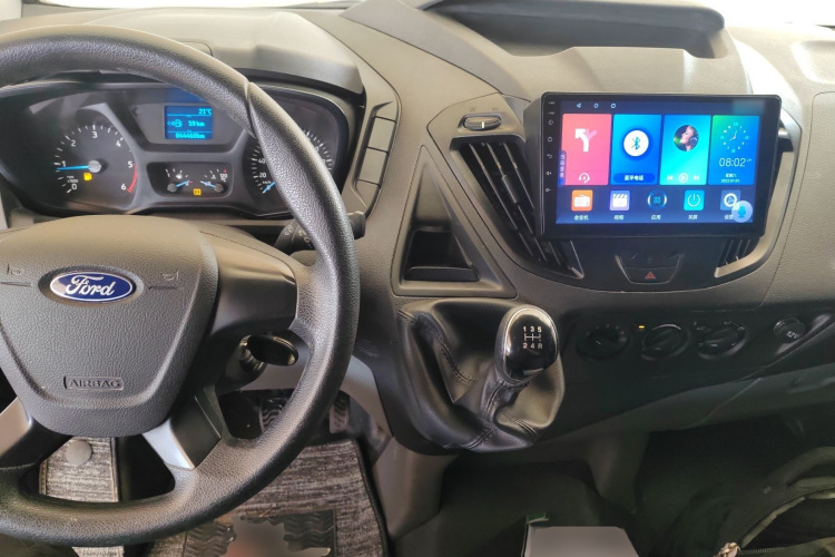 Ford Transit 2023 car image #12