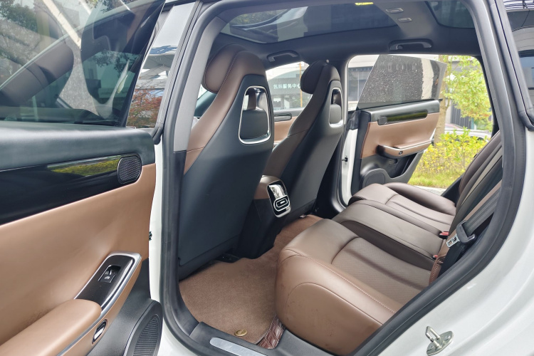 零跑汽车 零跑C01 2023 汽车图片 #12