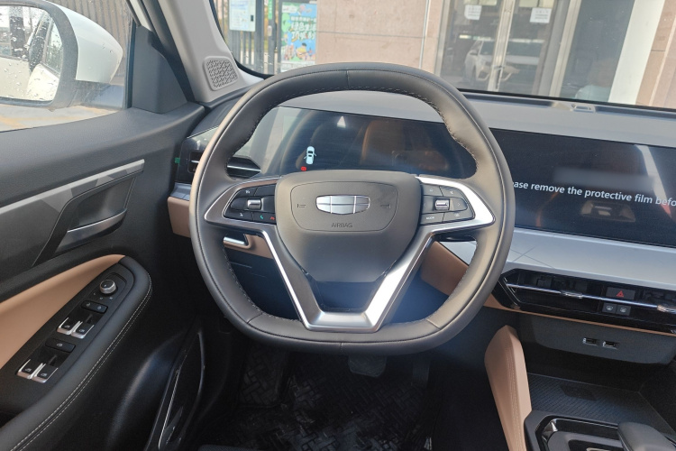 GEELY OkavangoR7 2025 car image #12