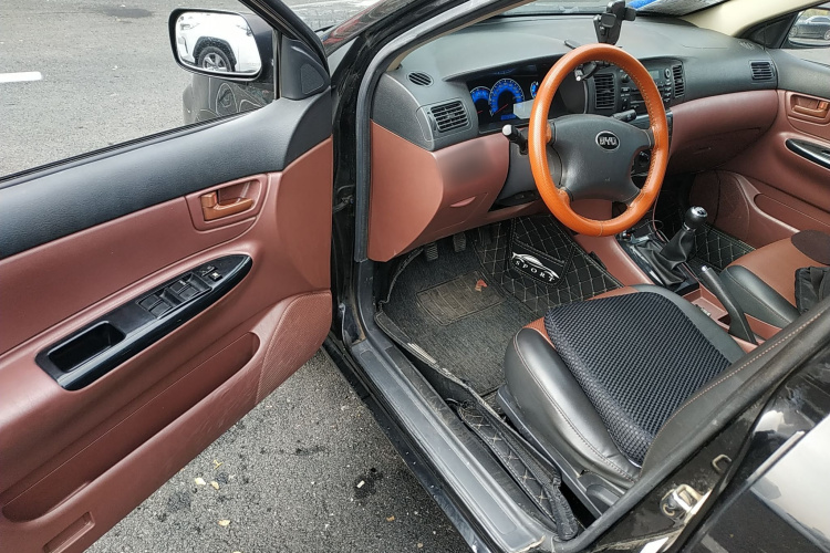 BYD F3R 2018 #12 BYD F3R 2018 car image #12