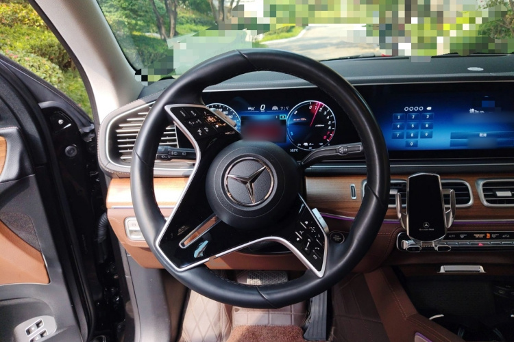 Mercedes-Benz GLE Class New Energy 2023 car image #12