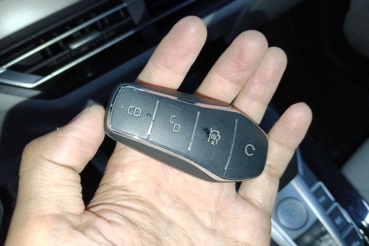 BYD Yuan Pro 2022 car image #12