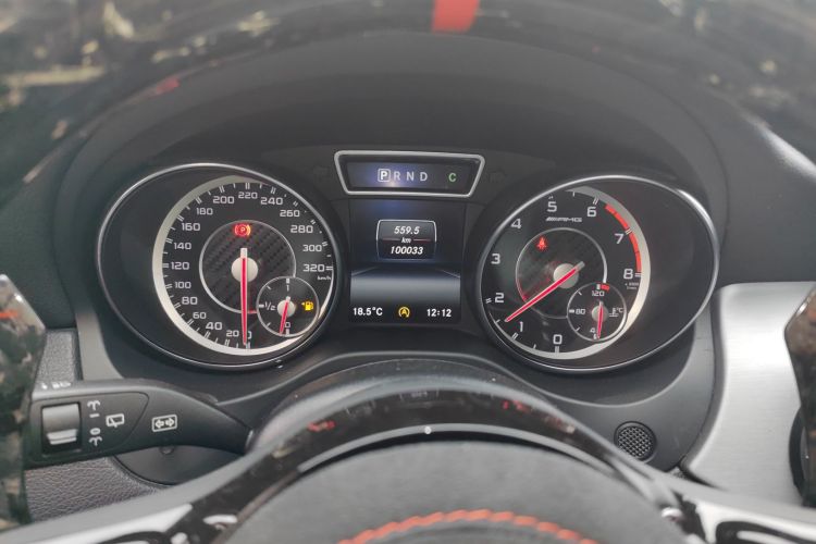 Mercedes-Benz GLA AMG 2015 #12 Mercedes-Benz GLA AMG 2015 image de voiture #12