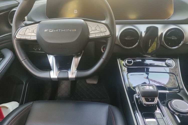 Forthing T5 EVO 2020 #12 Forthing T5 EVO 2020 immagine di auto #12