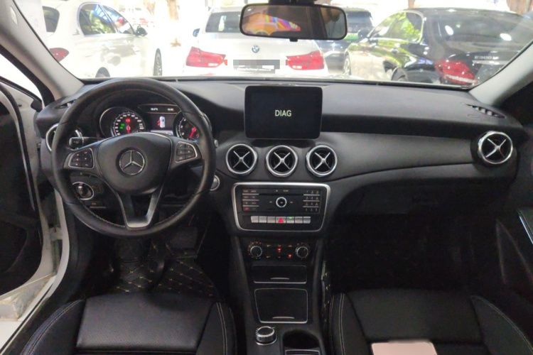 Mercedes-Benz GLA Class (Imported) 2017 car image #12