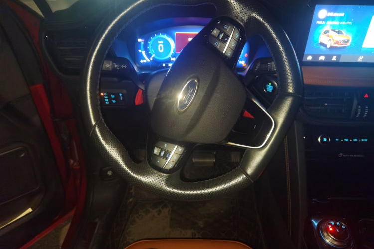 Ford Escape 2022 immagine di auto #12