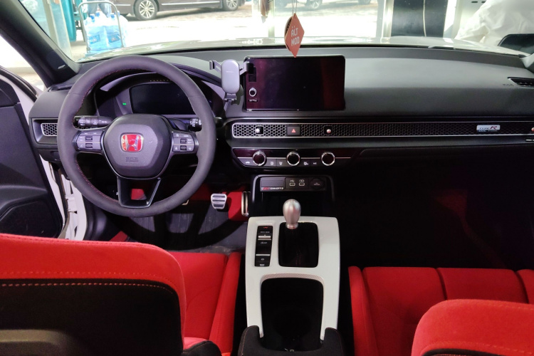 Honda Civic (Imported) 2024 #12 Honda Civic (Imported) 2024 car image #12