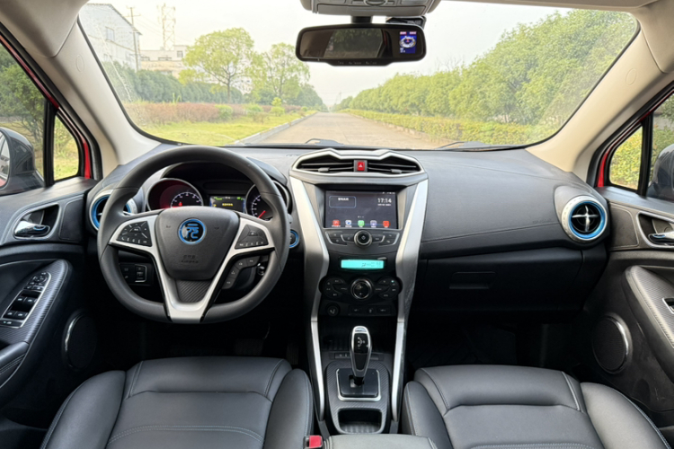 BYD Yuan New Energy 2018 car image #12