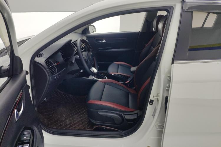 Kia Rio Cross 2019 صورة سيارة #12