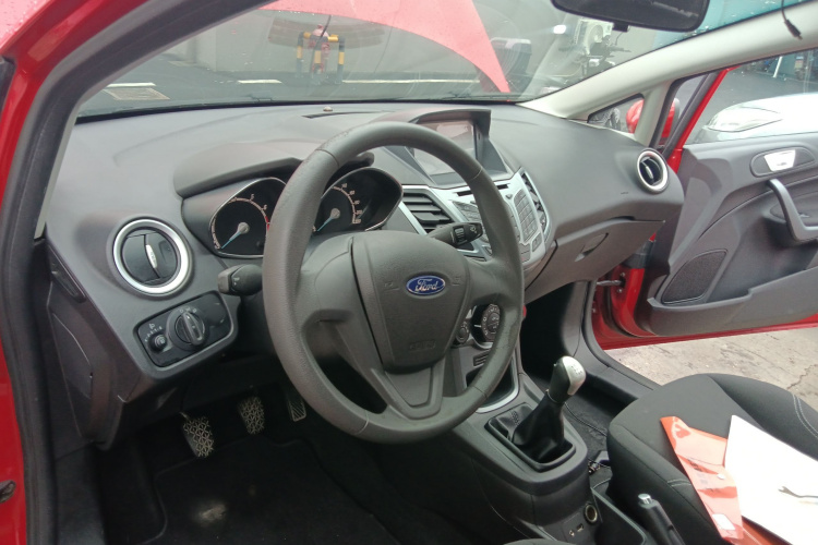 Ford Fiesta 2014 #12 Ford Fiesta 2014 car image #12