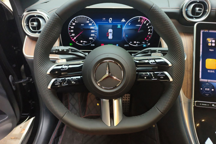 Mercedes-Benz GLC Class New Energy 2025 imagen de coche #12