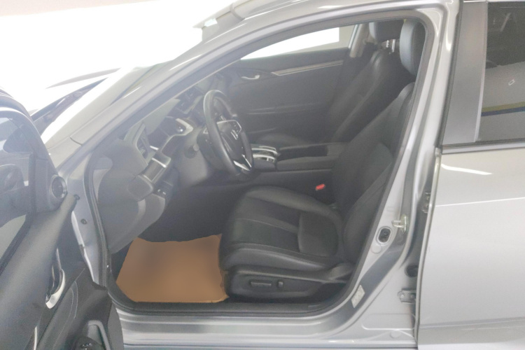 Honda Civic 2019 car image #12