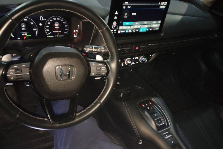 Honda ZR-V 2023 #12 Honda ZR-V 2023 car image #12