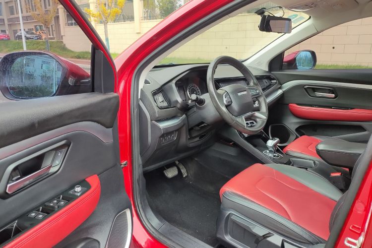 Haval H2s 2017 car image #12