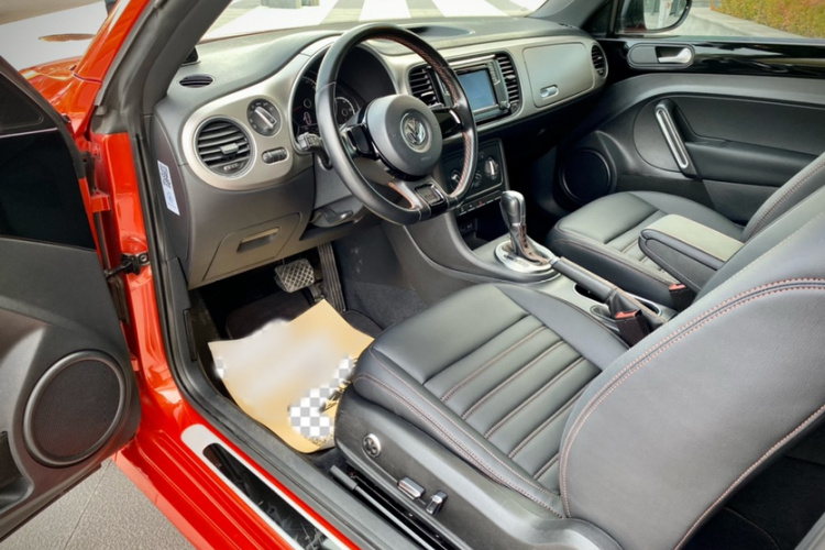 Volkswagen Beetle 2016 car image #12