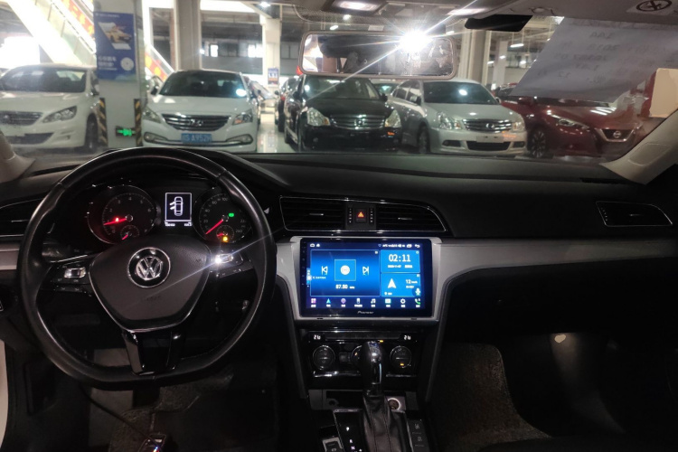 Volkswagen Lamando 2018 immagine di auto #12