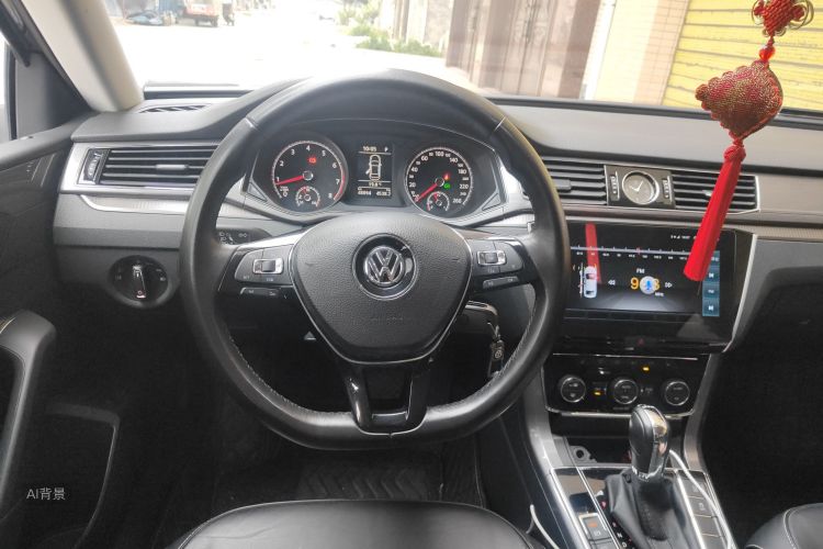 Volkswagen Passat 2016 car image #12