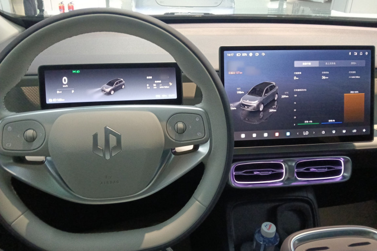 零跑汽车 零跑B10 2025 汽车图片 #12