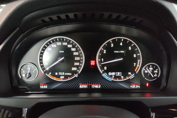 BMW X5 2015 car image #12