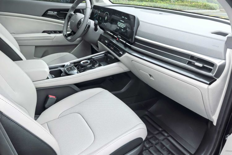 起亚 狮铂拓界 2025 汽车图片 #12