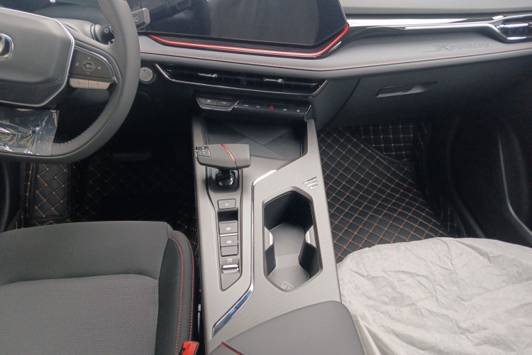 Changan X5 PLUS 2025 car image #12