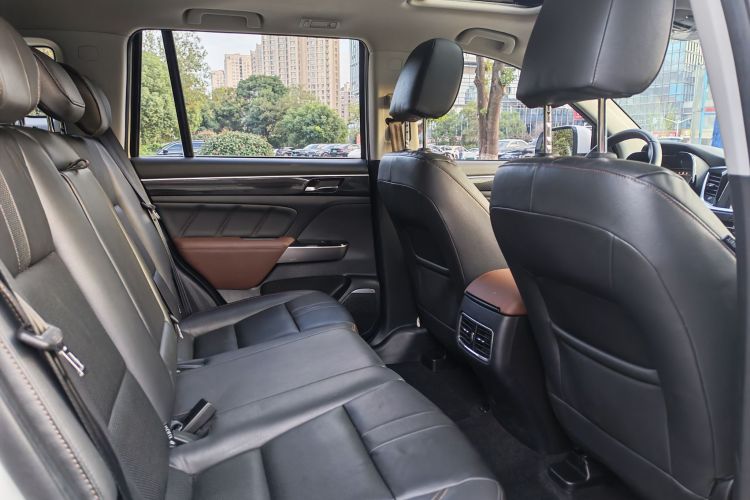 GAC Trumpchi GS7 2018 car image #12