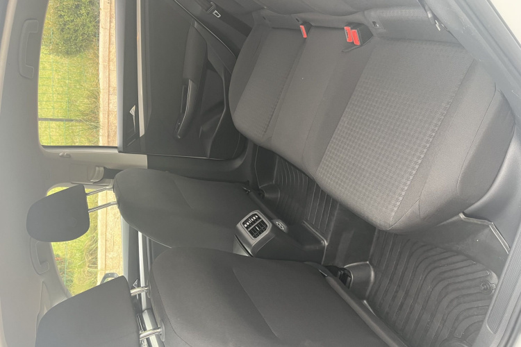 Volkswagen Bora Pure Electric 2020 صورة سيارة #12