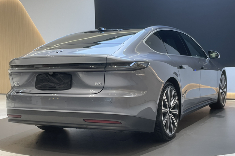 蔚来 蔚来ET7 2024 汽车图片 #12