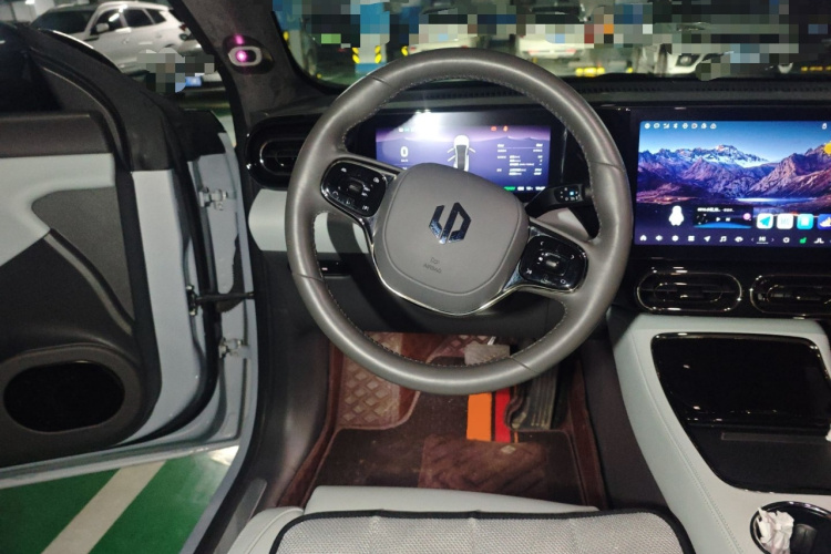 零跑汽车 零跑C01 2023 汽车图片 #12