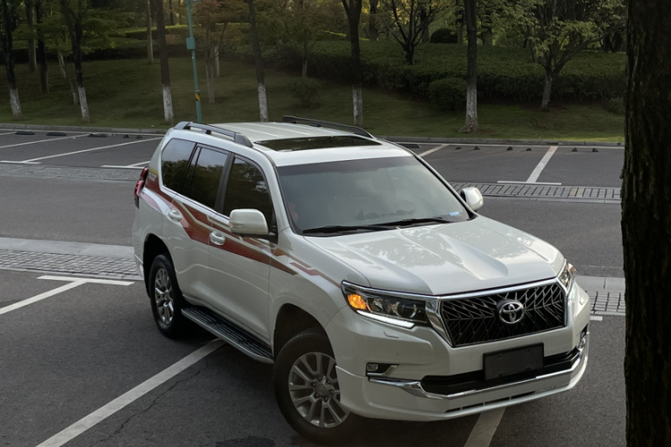 Toyota Land Cruiser Prado 2020 #12 Toyota Land Cruiser Prado 2020 car image #12