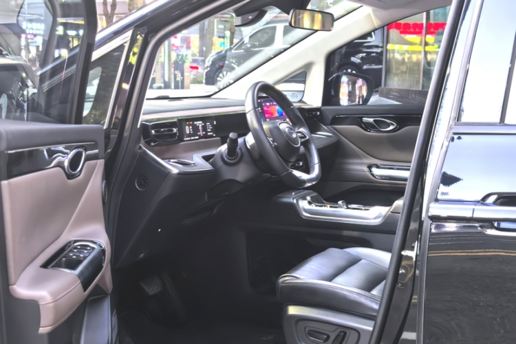 GAC Trumpchi E8 New Energy 2024 #12 GAC Trumpchi E8 New Energy 2024 car image #12