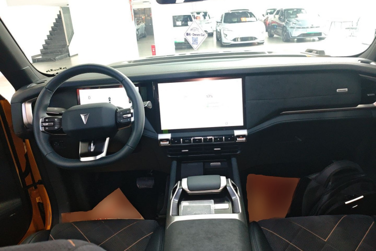 Deepal G318 2025 car image #12