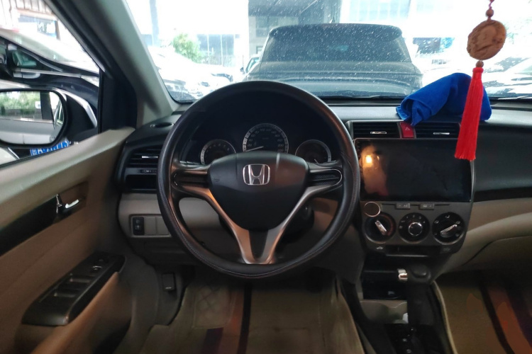 Honda City Classic 2012 car image #12