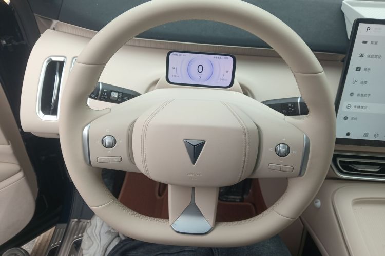 Deepal S09 2025 car image #12