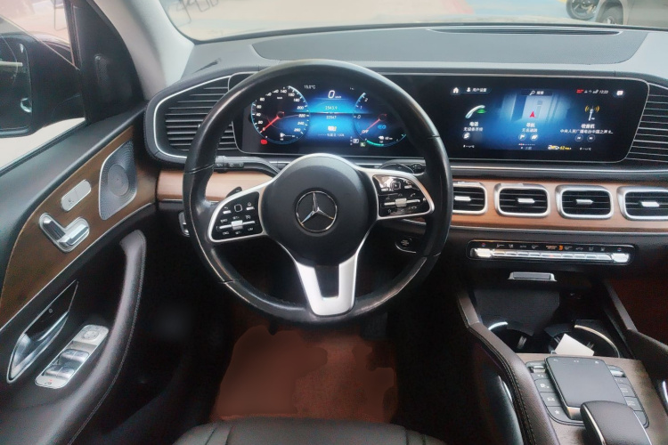 Mercedes-Benz GLE Class New Energy 2021 car image #12