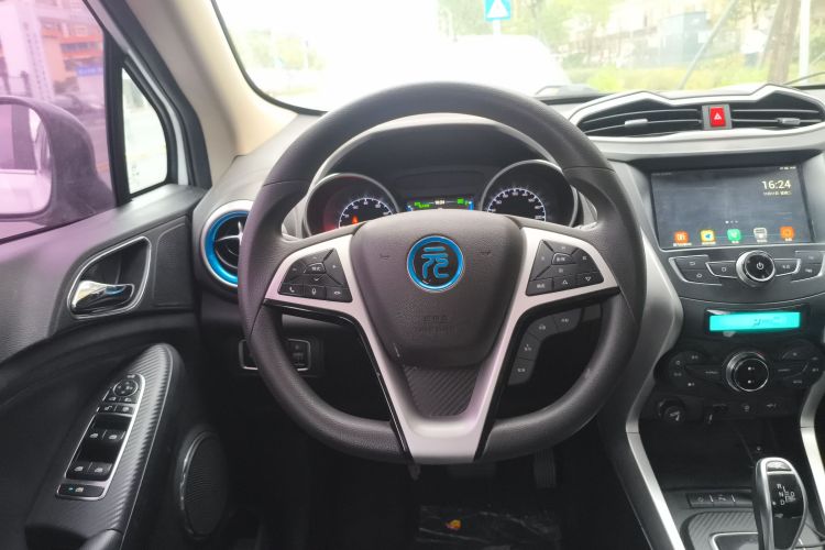 BYD Yuan New Energy 2019 immagine di auto #12