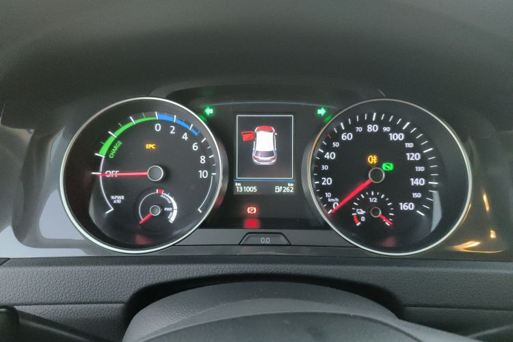 Volkswagen Golf Pure Electric 2020 #12 Volkswagen Golf Pure Electric 2020 car image #12