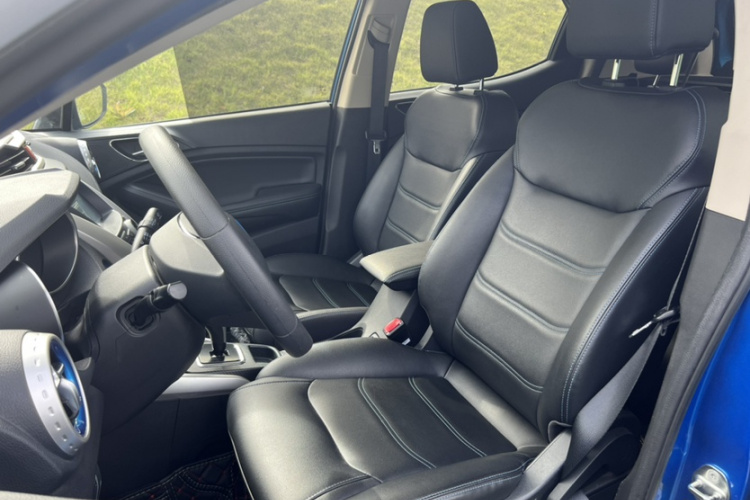 BYD Yuan New Energy 2019 immagine di auto #12