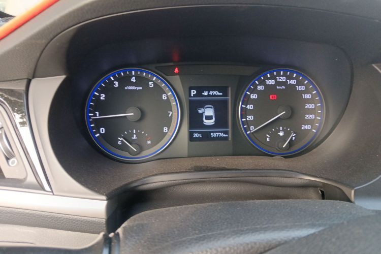 Hyundai Mistra 2018 car image #12