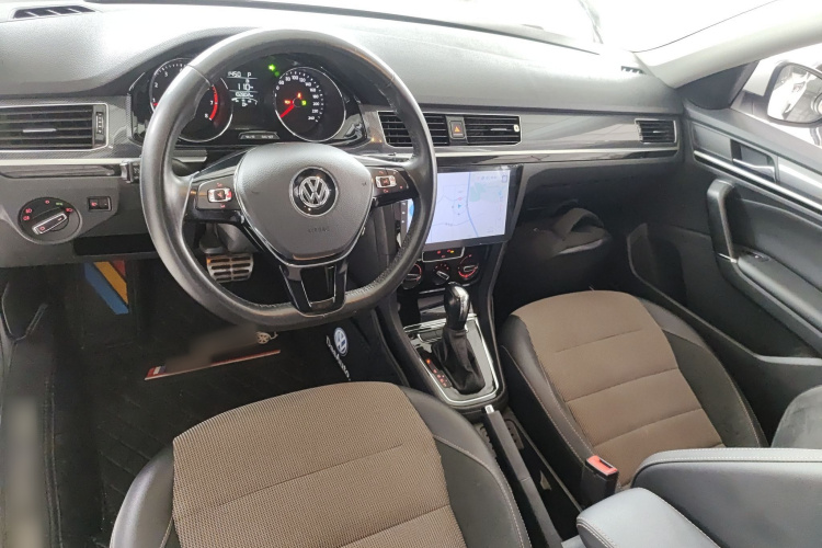 Volkswagen C-Trek 2018 immagine di auto #12